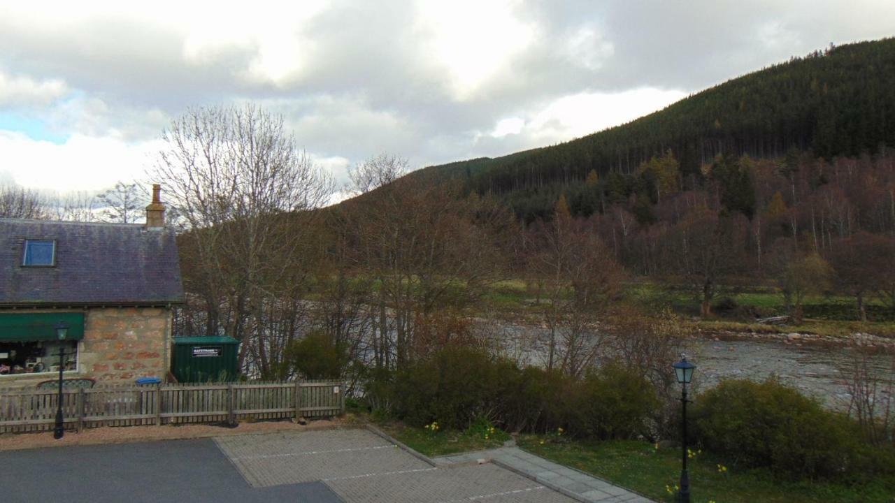 Montclaire Lägenhet Ballater Exteriör bild